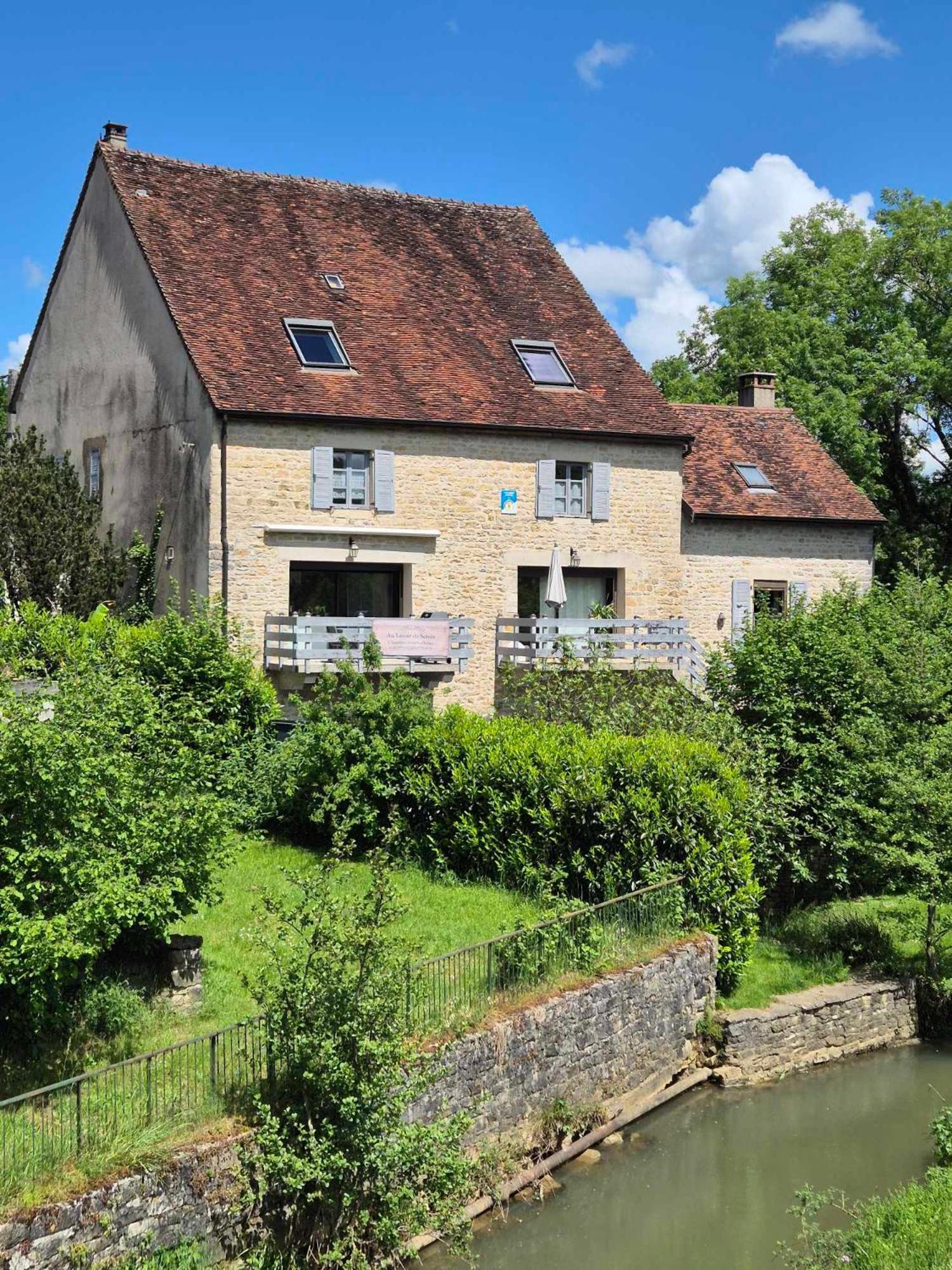 Au Lavoir Du Serein "La Billaude" Et "La Langouette" Saint-Germain-lès-Arlay Екстериор снимка